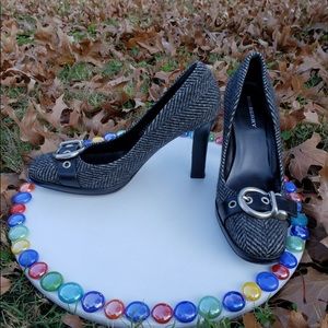 Burberry wool heels Sz 7.5 (37.5)